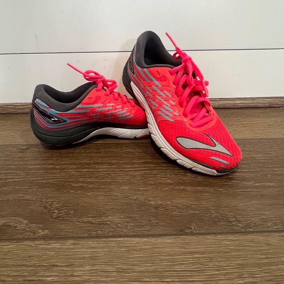 Brooks Shoes - Brooks Pure Cadence 5 Women's Running Shoe Size 7